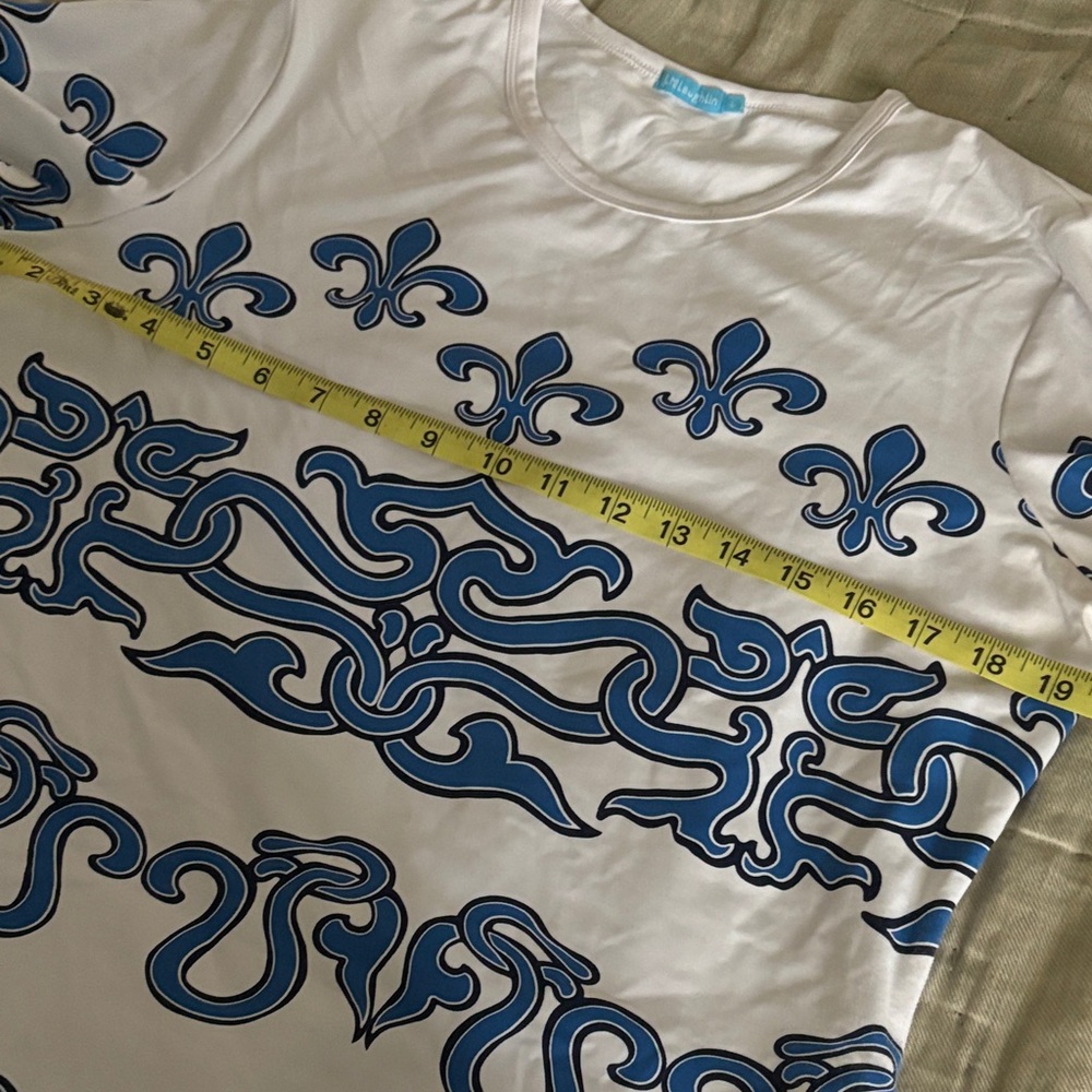 Blue and White Patterned Women's Top J McLaughlin size Large - Picture 4 of 7